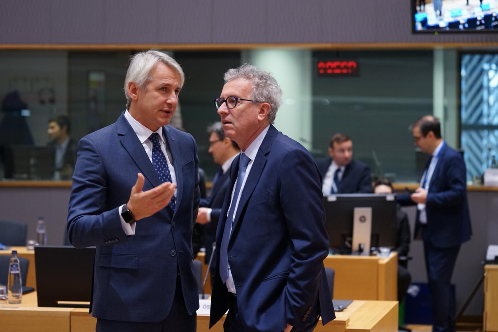 Victor Ponta, candidat la Președinția României: Dezvoltarea tinerilor talentați, aplaudat de Eugen Teodorovici